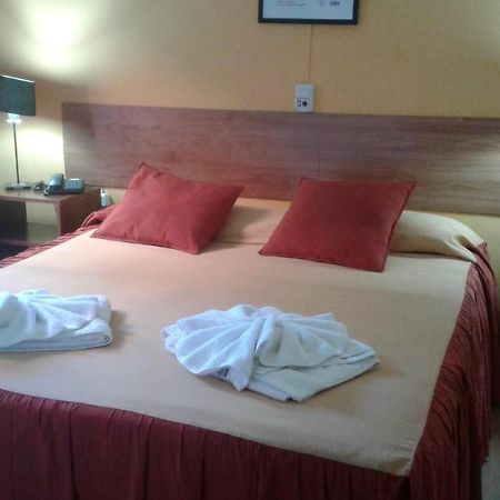 Hotel Aoma Villa Carlos Paz Extérieur photo
