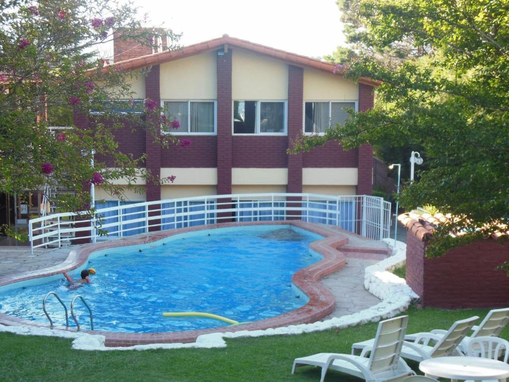 Hotel Aoma Villa Carlos Paz Extérieur photo